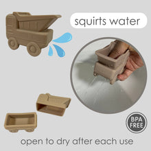 Load image into Gallery viewer, ALI + OLI Bath Toys 3pc Water Set
